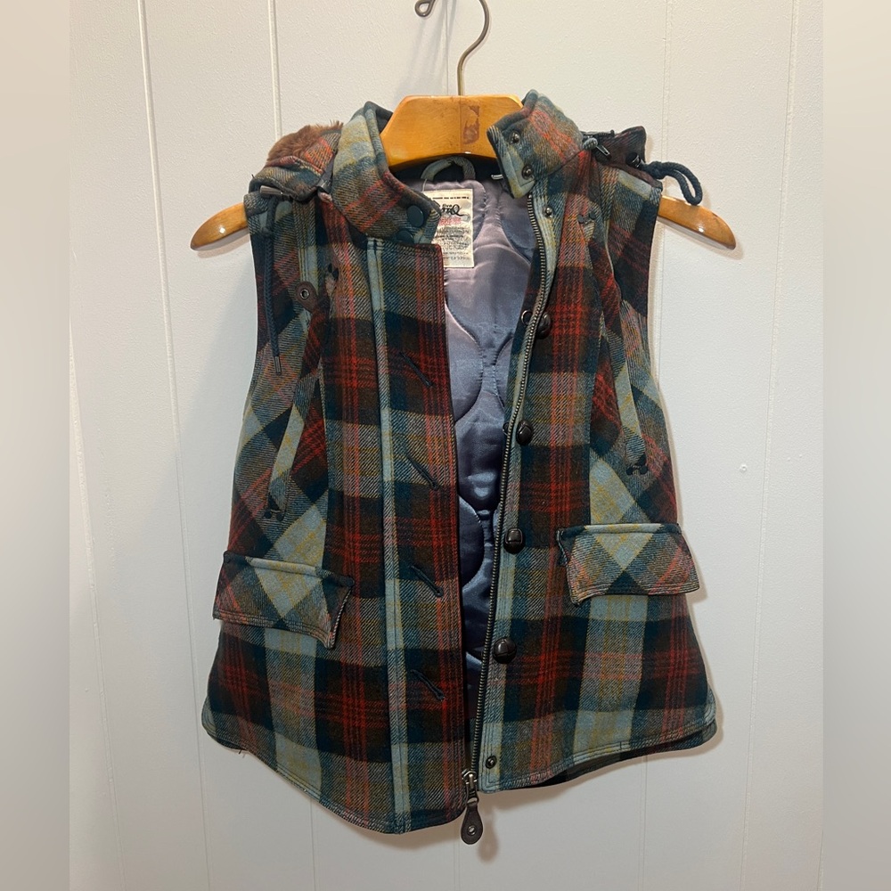 Triple Five Soul Plaid Vest - Red, Blue, Brown